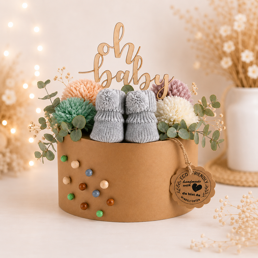 Eco Friendly Windeltorte Grey mit Eco by Naty Öko-Windeln, Eukalyptus und Oh-Baby-Holztopper als Geschenk zur Geburt