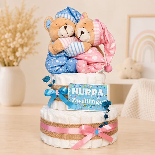 Windeltorte für Zwillinge in Rosa und Blau mit zwei Teddy-Spieluhren, handgefertigt zur Geburt.