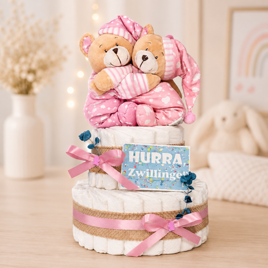 Windeltorte für Zwillinge in Rosa mit zwei Teddy-Spieluhren – handgefertigtes Geschenk zur Geburt zweier Mädchen