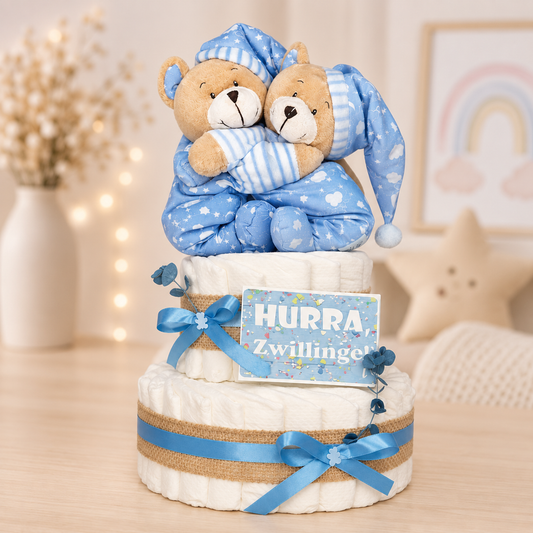 Windeltorte für Zwillinge in Blau mit zwei Spieluhren – handgefertigtes Geschenk zur Geburt von zwei Brüdern