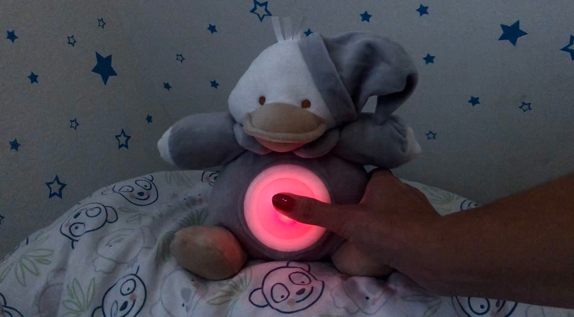 Windeltorte neutral | Baby Kuscheltier Ente mit LED-Nachtlicht 35cm