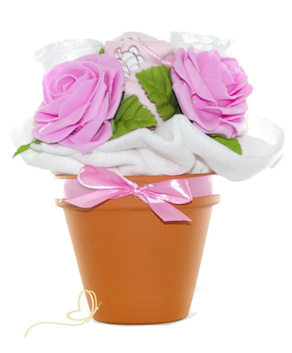 Windeltorte Blumenstrauß im Tontopf | 5-teiliges Babyset | rosa