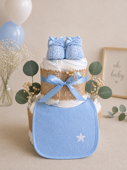 Windeltorte Blau mit Lätzchen & Booties