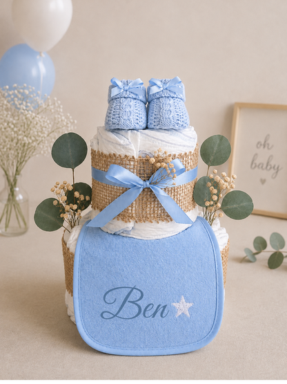 Windeltorte Blau mit Lätzchen & Booties